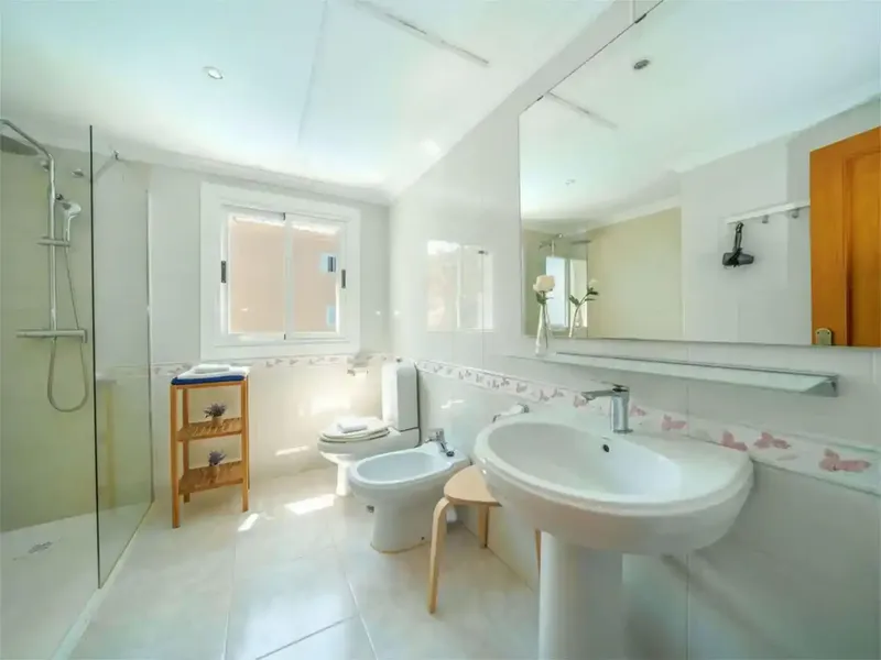 Apartamento de 80 m2, orientación suroeste. — photo 3