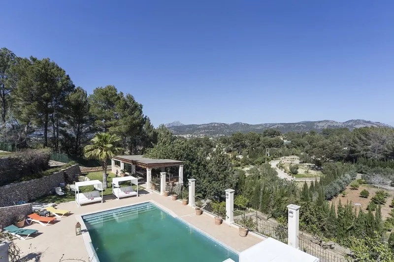 Mallorca Next Properties - Luxury rustic finca in Mallorca with agricultural land, holiday license and high profitability potential — photo 4