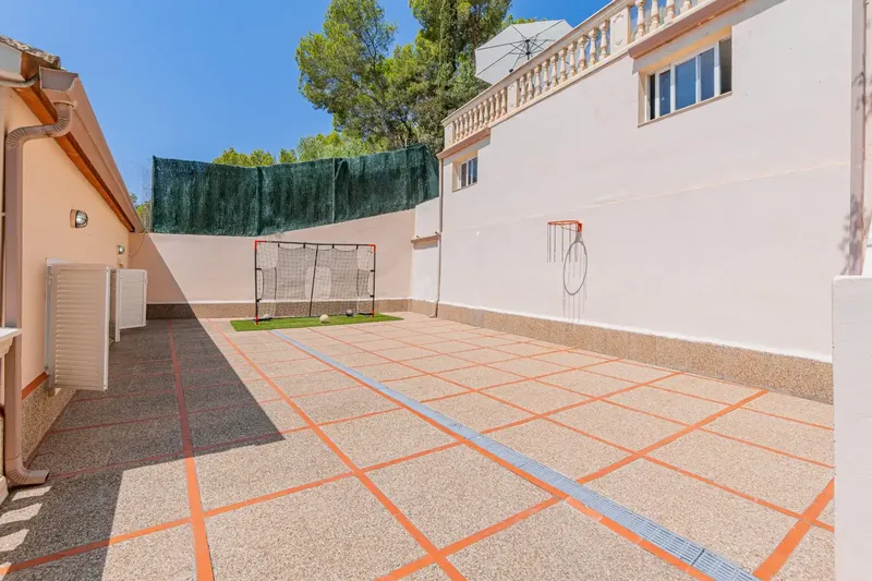 Unique opportunity in the heart of Paguera! — photo 10