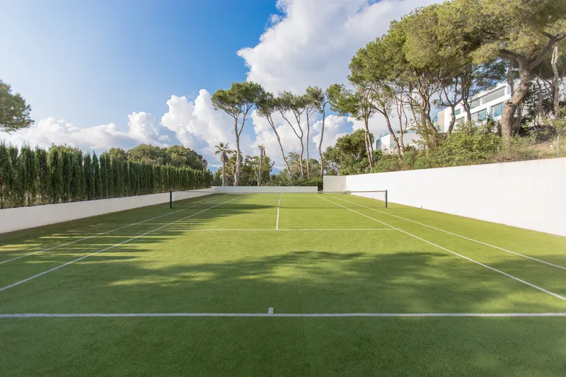 Espectacular villa moderna con vistas al mar y pista de tenis en Santa Ponsa — photo 8