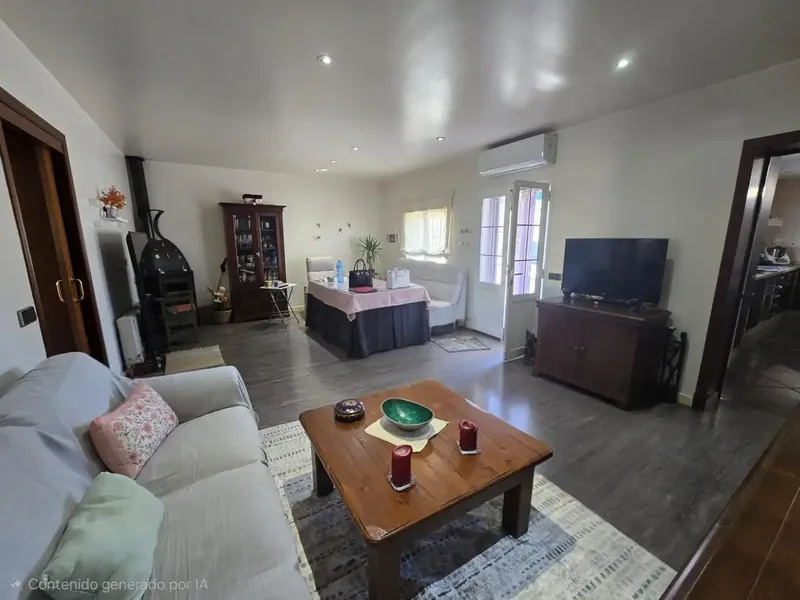 Discover this exceptional house for sale in S' Arenal, Palma de Mallorca. With an attractive price of 750,000 euros and a surface area of — photo 11