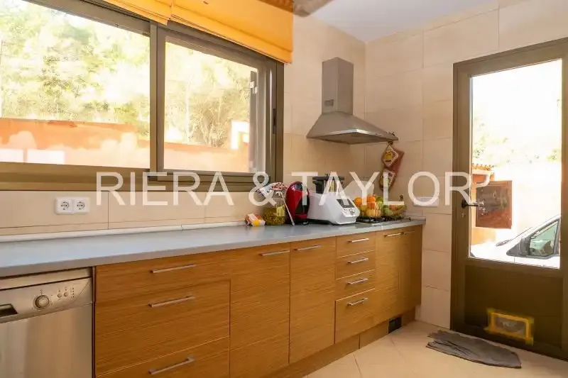 Beautiful 2-storey finca for sale in Son Servera with open views — photo 8