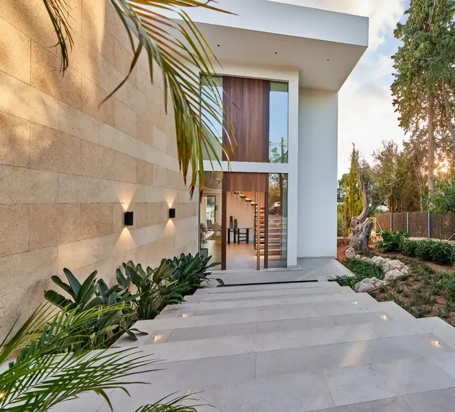 Exclusive Sale, New Build 4 Townhouses (Only 3 Left) Exclusive and Modern Single-Family Homes with Private Pool and Garden — photo 4