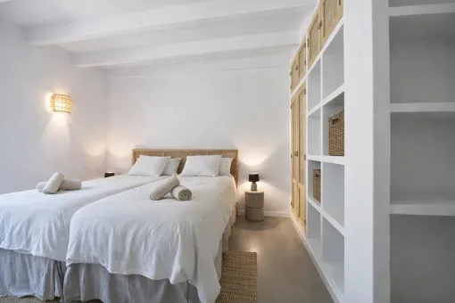 Alcudia, elegant and modern villa with holiday rental license near Alcúdia — photo 11