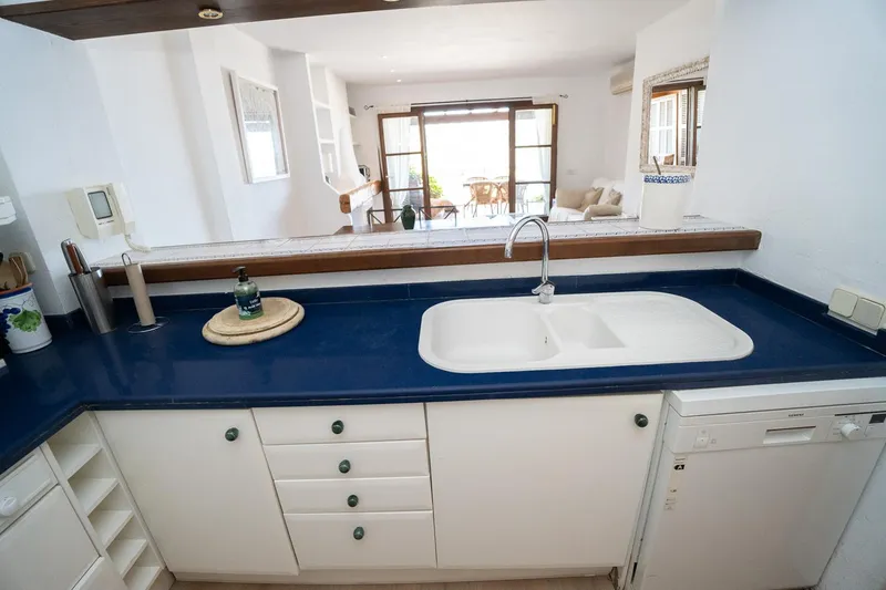 Apartment with sea views in Puerto de Sóller — photo 12