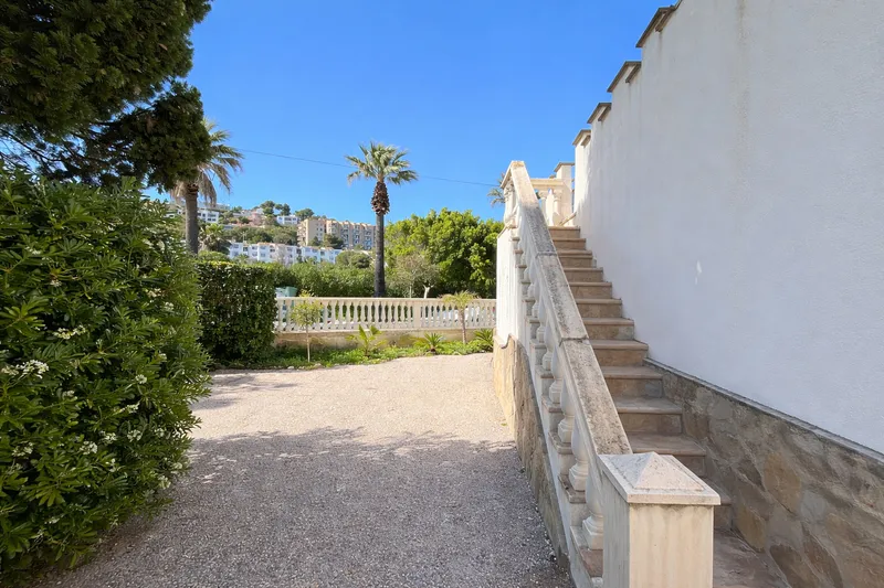 House with garden and terrace in the center of Santa Ponsa — photo 3