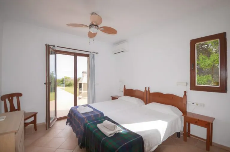 Classic finca with sea views and access to the village — photo 10