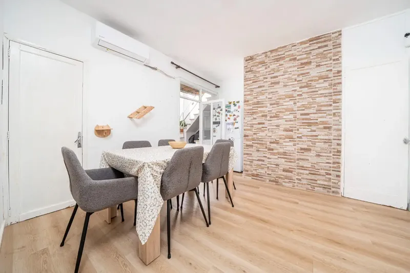 Gestpropiedad presenta en Mallorca, esta casa de pueblo en Son Carrio, una propiedad en planta baja que destaca por su amplio patio y solari — photo 10
