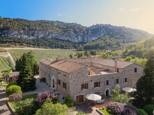 Magnificent country estate for sale on a huge plot in Puigpunyent, Mallorca — photo 5