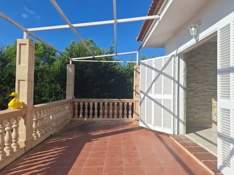Discover this charming detached house for sale in the quiet and family-friendly area of Bahía Grande de Llucmajor. — photo 5