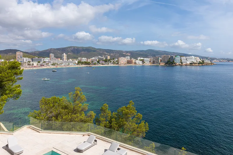Property on the first sea line with sea access in Cala Vinyas 1 — photo 5