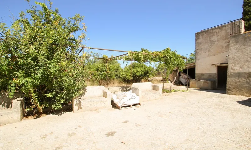 Manor house to renovate in Pina with a view to the Tramontana — photo 3