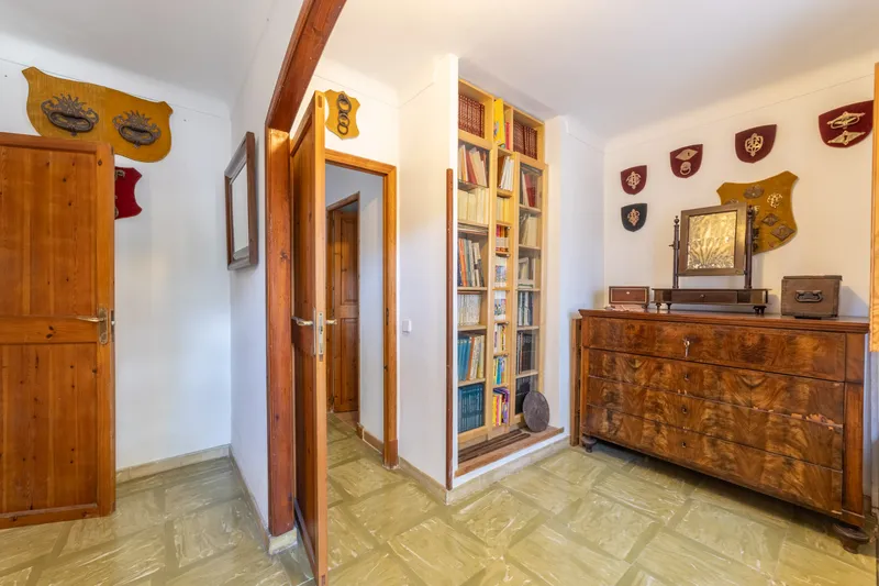 Villa in need of renovation in Costa de la Calma in a dream location — photo 10