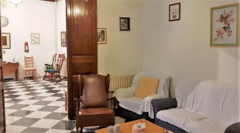 Large typical Mallorcan house on a quiet street in the heart of Sóller — photo 5