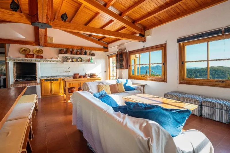 Exclusive villa set in an elevated position with panoramic views over the bay of Puerto de Pollensa — photo 7