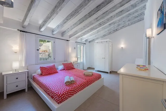 Elegant town house with rental license for sale in Pollensa's historic Old Town, North Mallorca — photo 8