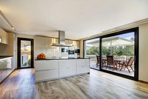 Son Vida: Modern and spacious villa in idyllic location with pool in Son Vida — photo 6