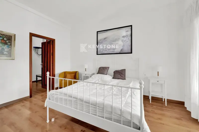 This impressive detached chalet, located in one of the most sought-after areas of Santa Ponsa, offers a perfect combination of location — photo 9