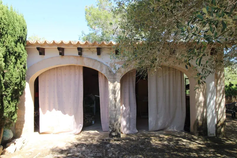 Villa with 4 bedrooms, 2 bathrooms, holiday license and pool for sale — photo 9