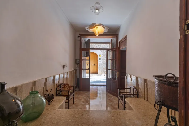 Townhouse with terrace in the heart of Sóller — photo 10
