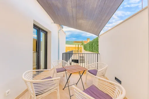 Santa Margalida, elegant townhouse with patio, pool and historic charm in Santa Margalida — photo 1