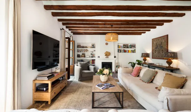 Authentic stone house in Fornalutx with pool and open views over the heart of the village — photo 9