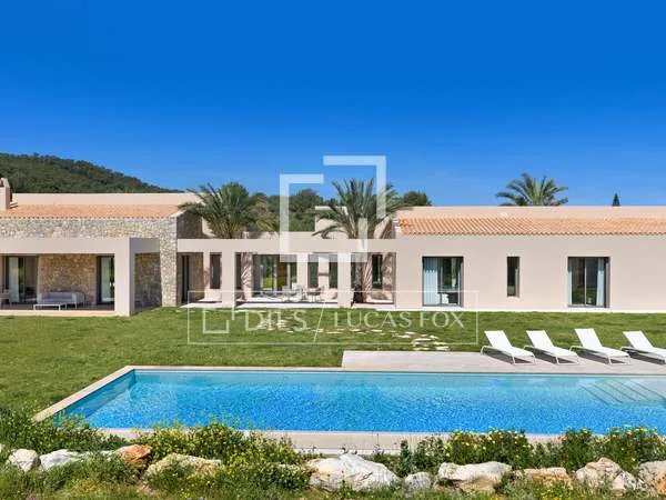 460m² country house with 55m² terrace for sale in Canyamel — photo 3