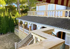 Sea view villa in a privileged location — photo 10