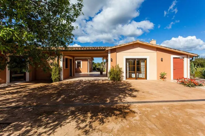 Mediterranean Elegance near Santanyí – Exclusive Country Estate with Holiday Rental Licence — photo 3