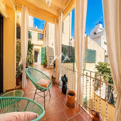 Grand stately apartment in the old town, Palma — photo 1