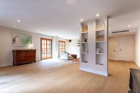 Flat - Palma de Mallorca (Cort), Built Surface 156m2, 3 Bedrooms, 2 Bathrooms, 800 Distance to the Sea, Lift. — photo 11