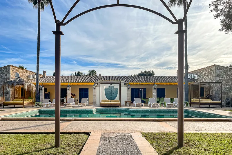 Dreamlike finca: luxury and Mallorcan flair with holiday rental license for 12 guests — photo 3