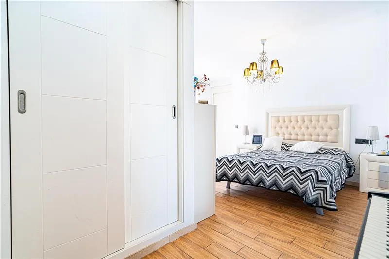 Penthouse with a 106 m² terrace just 50 metres from the beach — photo 9