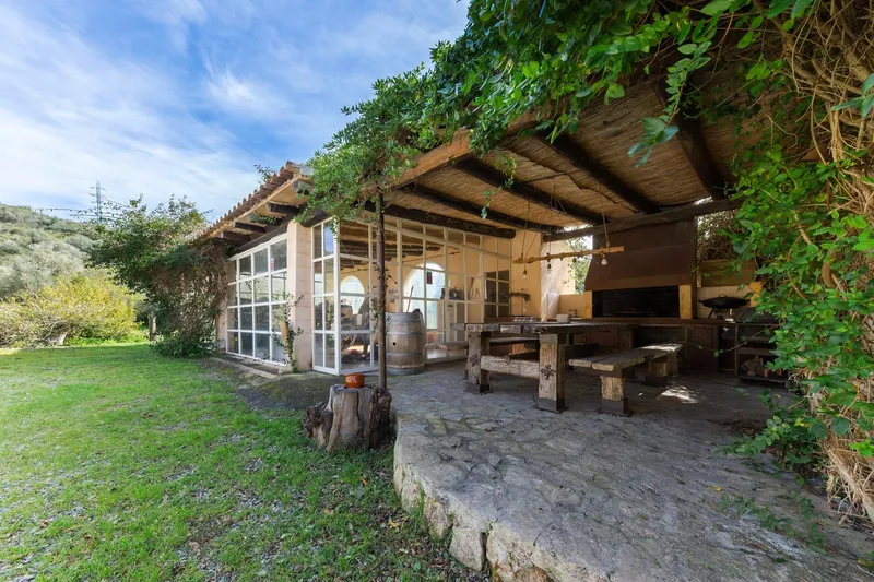 Rural property with ample land — photo 4
