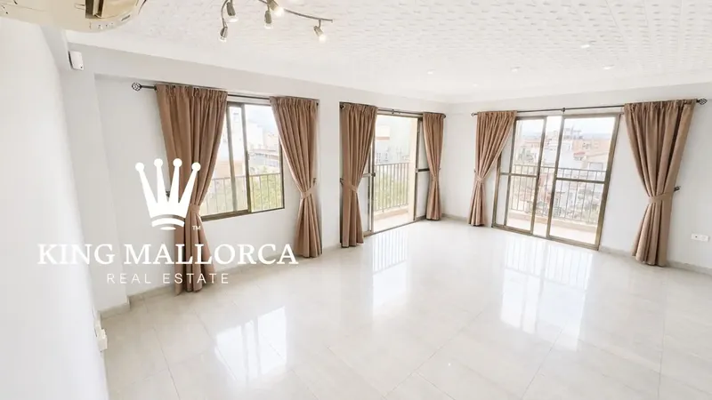 Bright and spacious family apartment of 129 m², 4 bedrooms, 2 bathrooms, 84 m² rooftop terrace in Pere Garau – Palma — photo 1