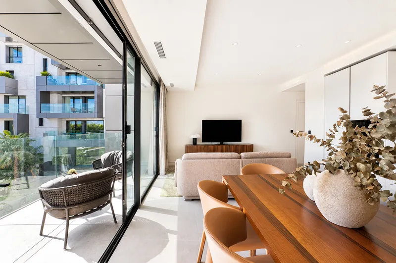 New modern apartment in a luxury residence in Palma Mas — photo 5