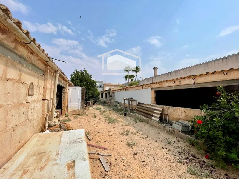 Urban plot for sale of 688 m² in Ses Salines — photo 4