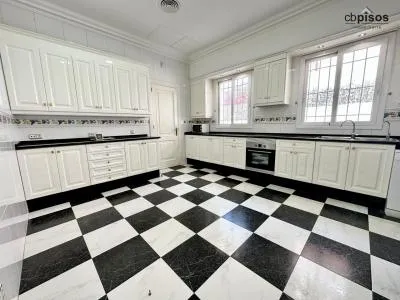 Luxury Villa - Calvià (Bendinat), Built Surface 561m², Plot Surface 1800m², Terrace Size... — photo 5