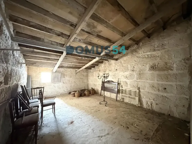 Imagine a property with unlimited space. Located in Muro, this house to be fully renovated presents itself as the opportunity — photo 6