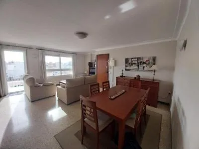 Apartment in Palma de Mallorca (Plaza de Toros) with 85 m² built surface, 10 m² terrace, 2 bedrooms, 1 bathroom — photo 2