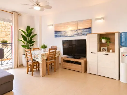 Apartment, 3 bedrooms, 80 m² — photo 1
