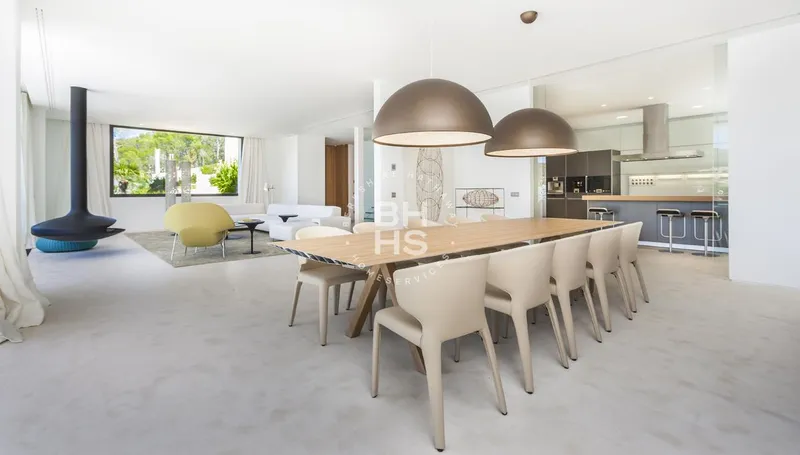 Villa for sale in Camp de Mar — photo 3
