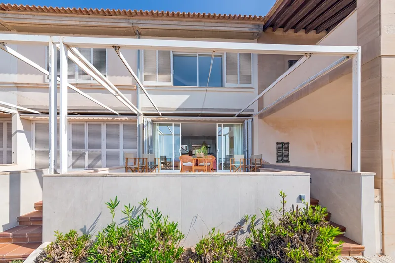 A unique opportunity: house on the seafront in Sa Ràpita with dreamlike views — photo 4