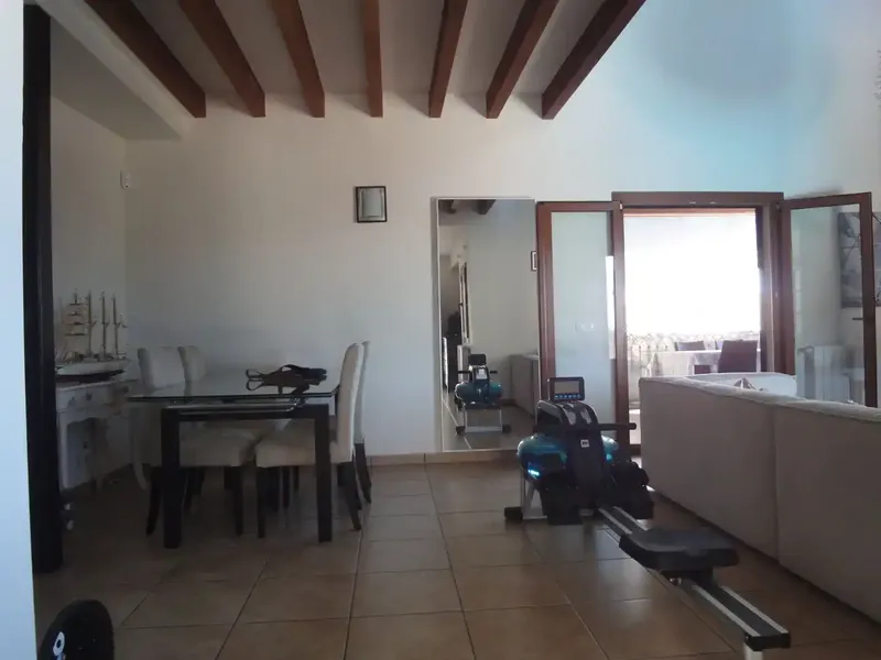 Chalet con vistas a la Tramuntana, 3 suites, piscina y gran garaje en Algaida (último solar urbano) — photo 11