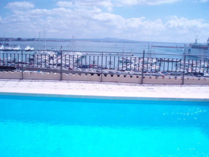 Beautiful apartment with sea views and a communal pool, located in the Can Barbara cove (Palma) near the Club de Mar — photo 3