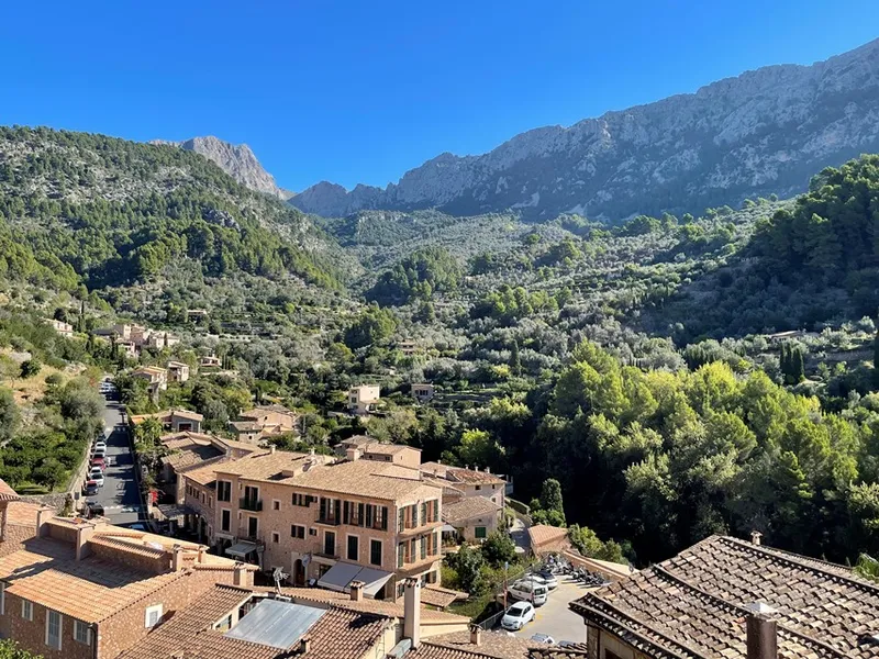 Casal Mallorquín in Fornalutx village, dated from the 18th century with great views — photo 6