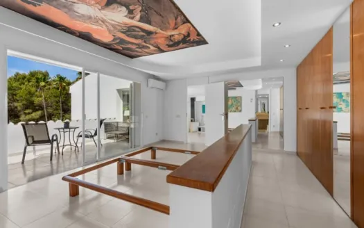 Spacious villa with a pool and wine cellar available for long-term rent in a quiet, private location in S'Aranjassa — photo 11