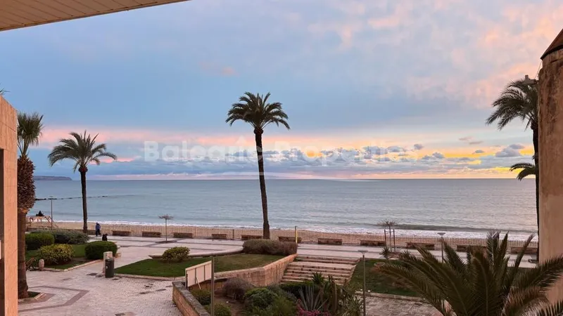 Designer beachfront apartment with private access for sale in Portixol, Palma — photo 3