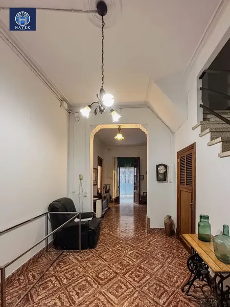 Charming townhouse with Mallorcan character in the quiet and picturesque area of Porreres! — photo 1