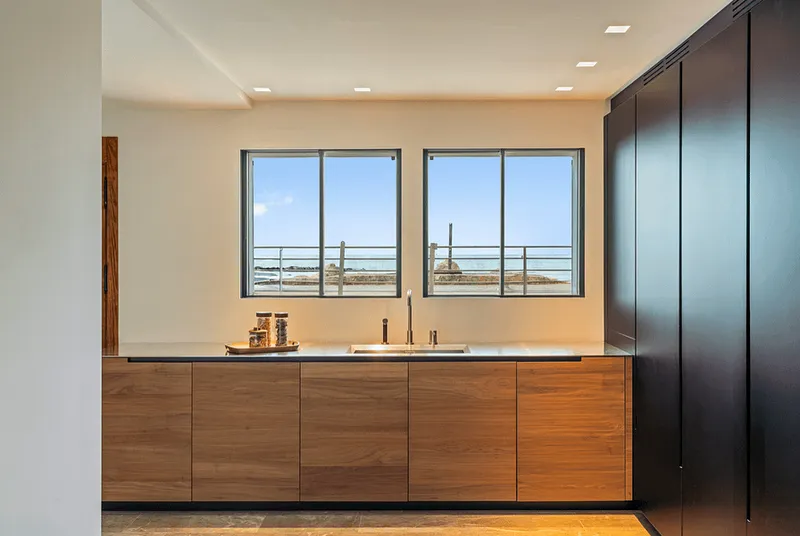 Unique Luxury Frontline Townhouse Directly on the Beach in Portixol — photo 9